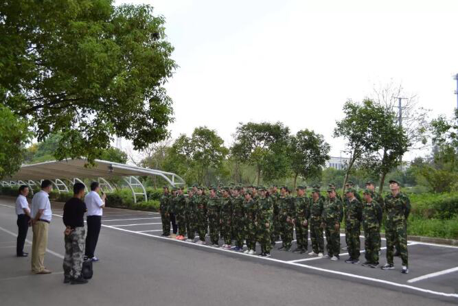 无菌采样袋部门领导对训练活动高度重视，亲自到场动员，并向大家致以问候。